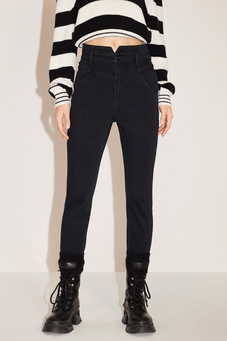 MISS SIXTY High Waist | V-Shape High-Waisted Cashmere Blend Denim Jeans Black