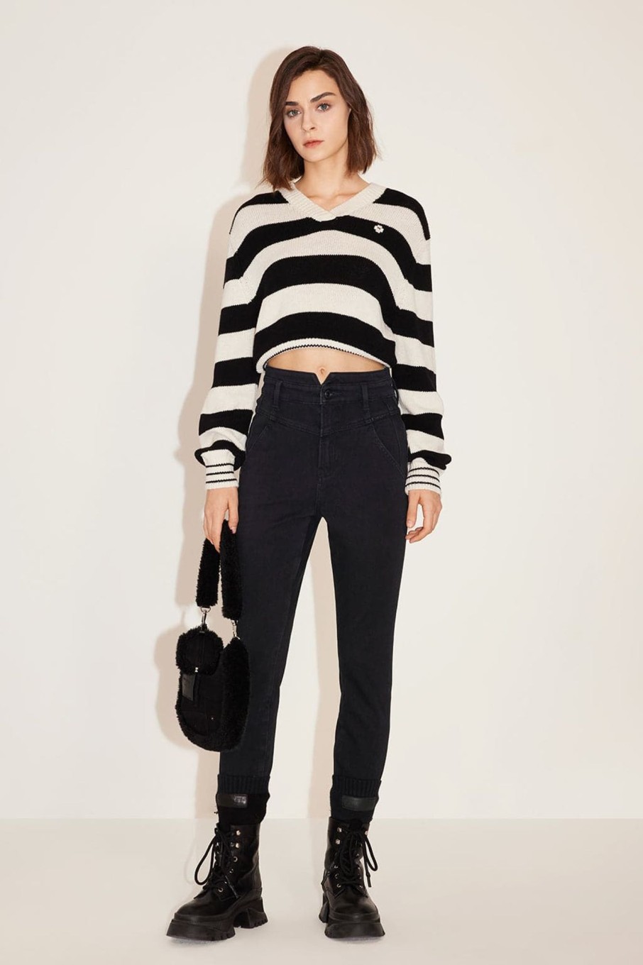 MISS SIXTY High Waist | V-Shape High-Waisted Cashmere Blend Denim Jeans Black