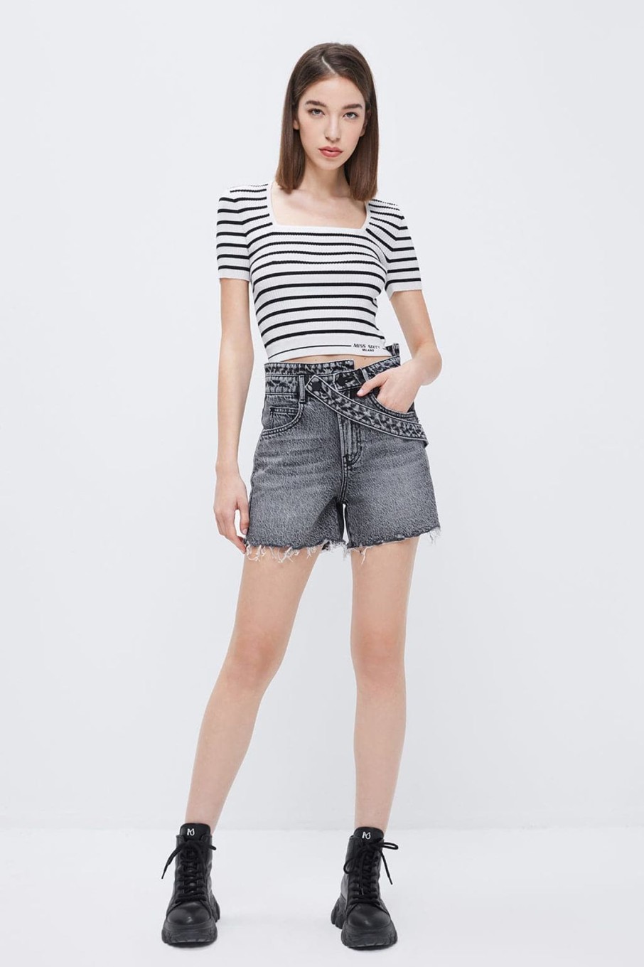 MISS SIXTY Shorts | Stylish Frayed Denim Shorts Black Fog